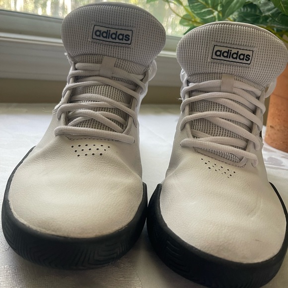 ADIDAS SIZE: US 7 | UK 6,5 | FR 40 | JP 250| CHN 245 | MADE IN INDONESIA - Picture 3 of 5